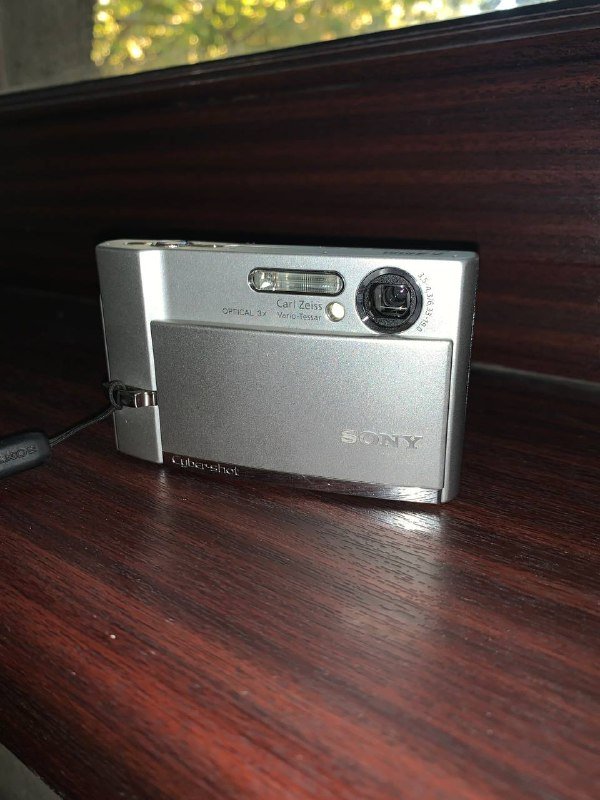 Sony Cyber-shot DSC-T30 фотоаппарат