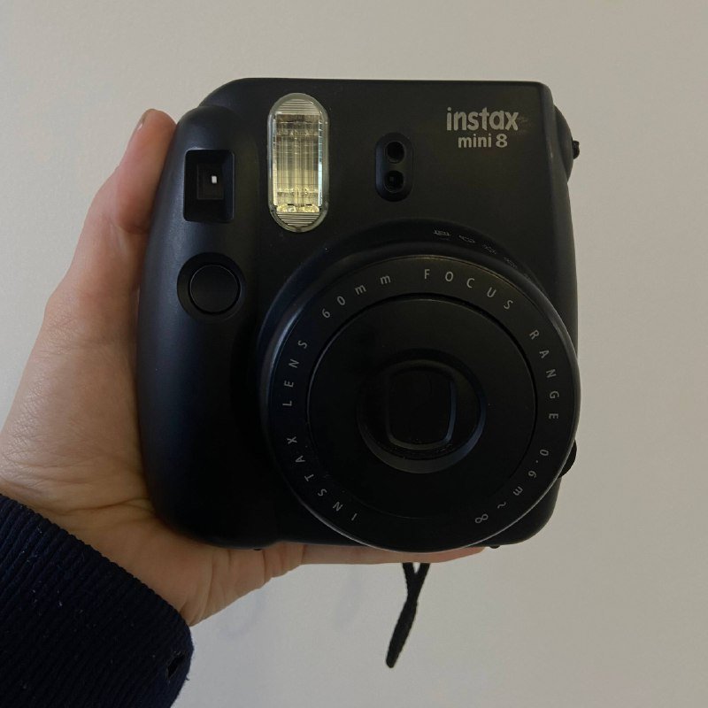 Фотоаппарат мгновенной печати Instax Mini 8