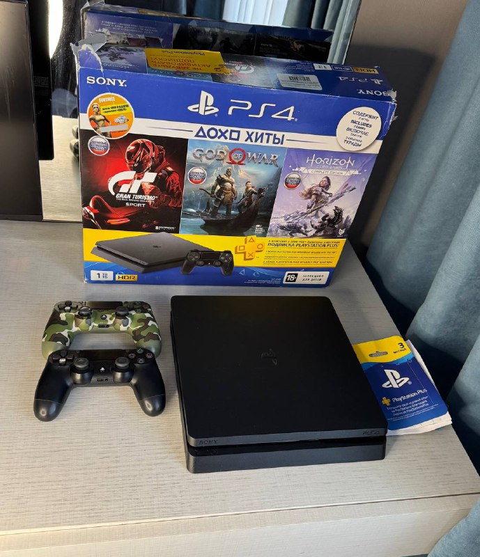 PS4 Slim 3