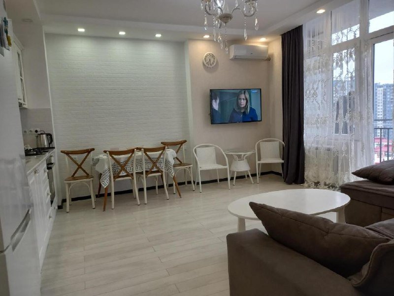 Сдается 2-комн квартира с техникой на 6 месяцев и год 3