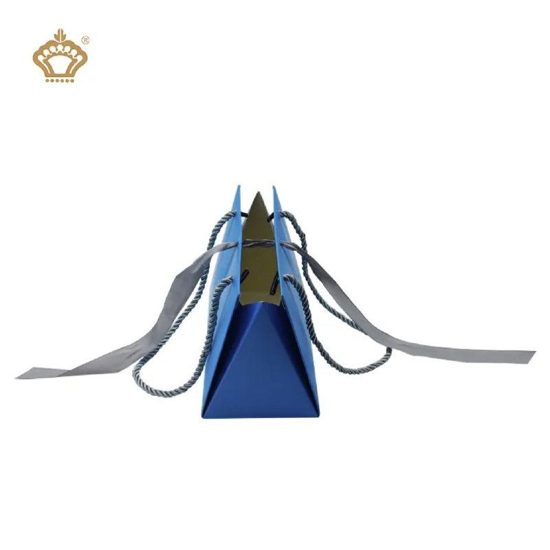 Подарочные бумажные пакеты 9