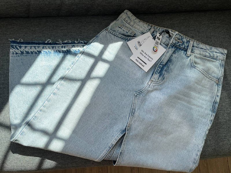 джинсовый комбинезон New Look, джинсовая юбка Pull&Bear, кожаные шорты Zara 5