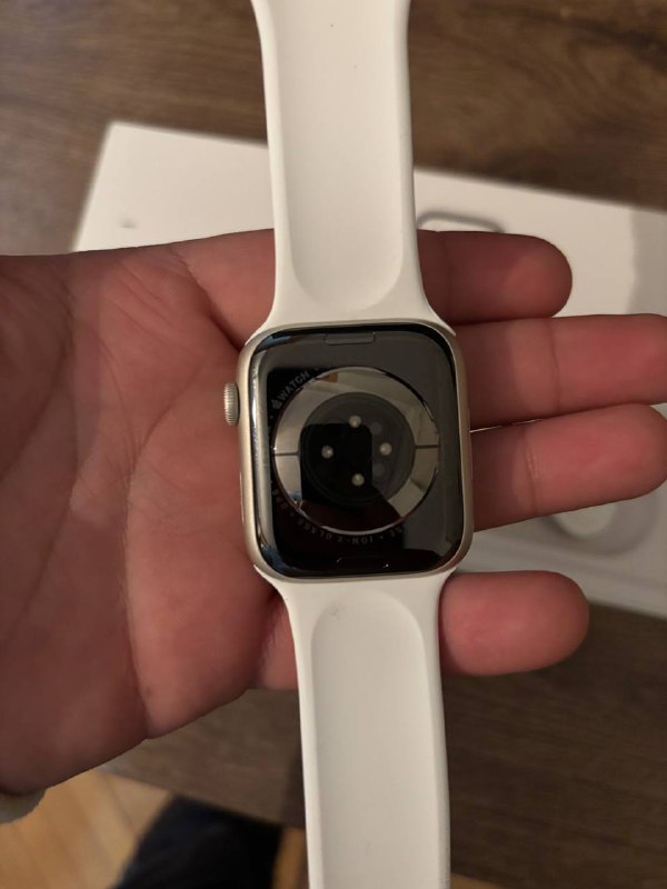 Apple Watch 7 45 in perfect condition 3