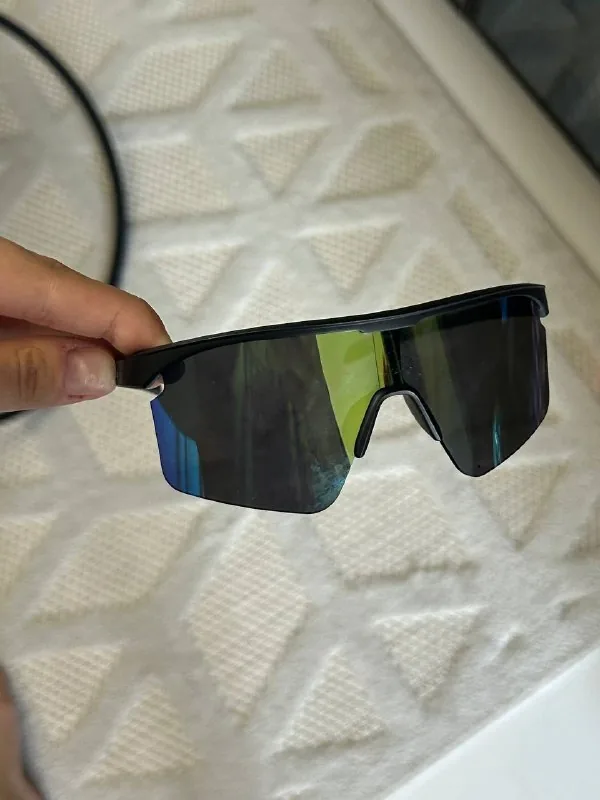 Glasses 1