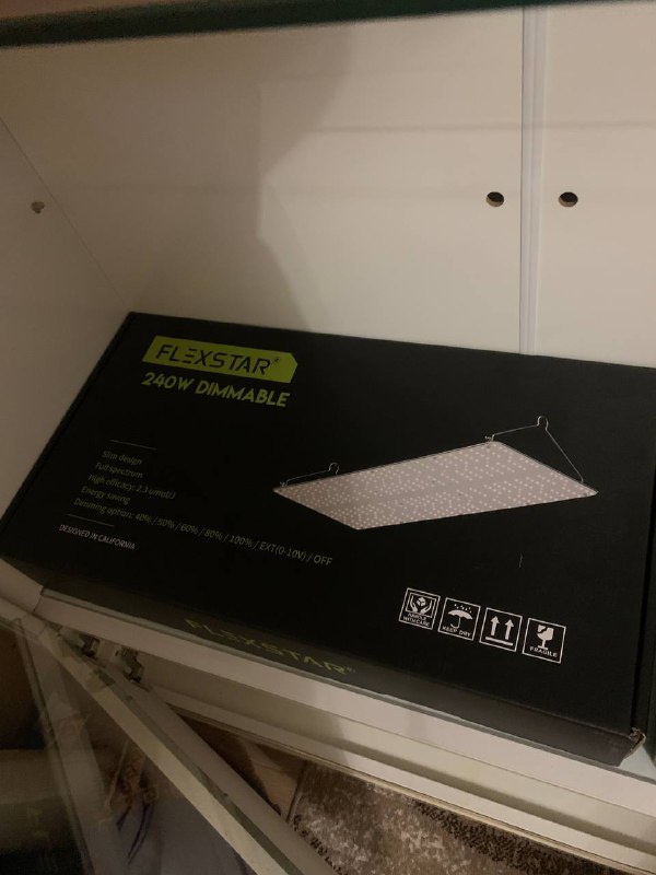 Тенты, Quantum board 240w и 120w, лампа уф 150w, студийные мониторы KRK, звуковая карта Onyx Artist 4