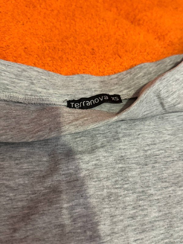 Блузка, юбка, платье мини, топ красный, топ серый спортивный 6