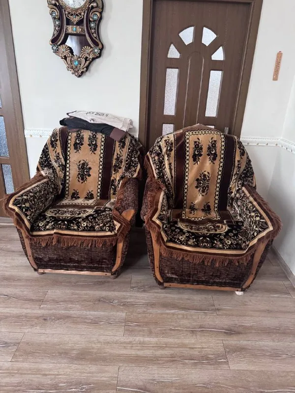2 мягких кресла