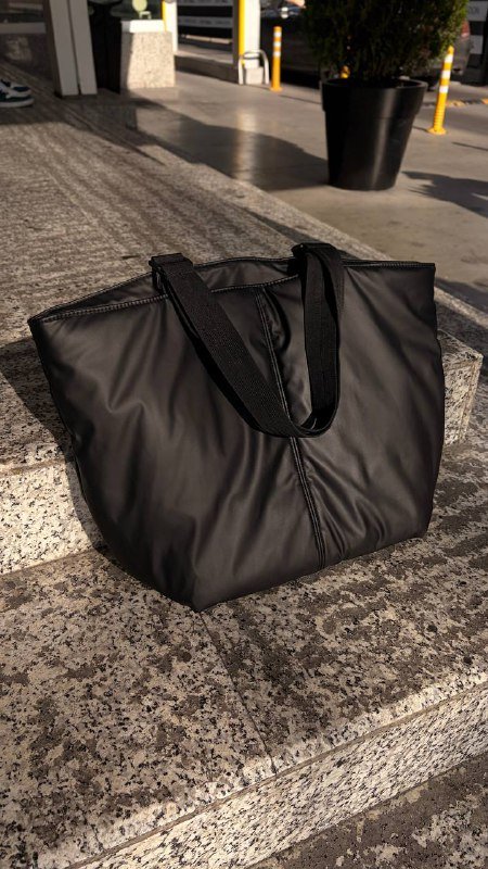 сумка OYSHO черная водоотталкивающая