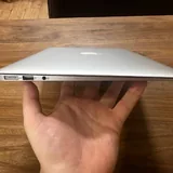 MacBook Air 13 inch 4