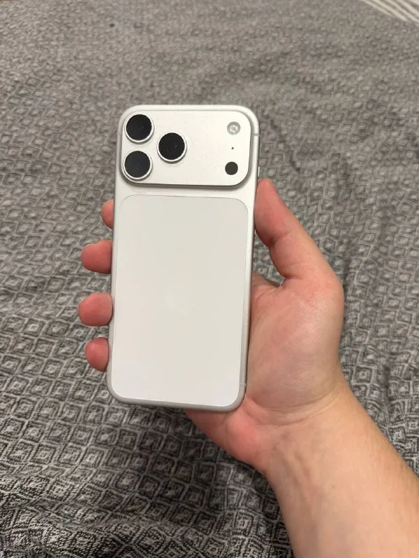 iPhone 17 Pro Max, silver, 256 GB 1