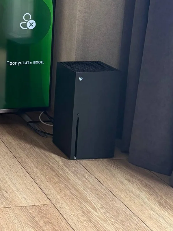 Xbox Series X с двумя джойстиками 1