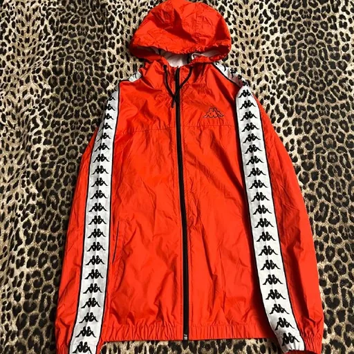 Kappa, Nike Chelsea, Berghaus, Helly Hansen Gore-Tex, Nike ქარის ქურთუკები
