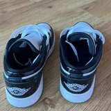 Рюкзак, кроссовки Air Jordan, фен Dyson, чемоданы, органайзер 5