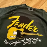 ვინტაჟური Fender-ის მაისური 4