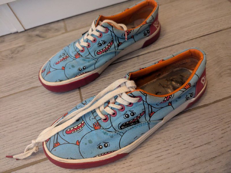 Разные товары: рыбий жир, криптокошелёк, оперативная память, камеры, книги, кеды, витамин D3, чехол для седла, лоток для питомца, кошка 3