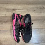 Женские кроссовки Saucony, Asics, Nike, Adidas, La Sportiva 5