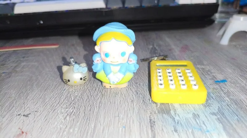 Игрушки: брелок Hello Kitty, девочка, брелок-калькулятор
