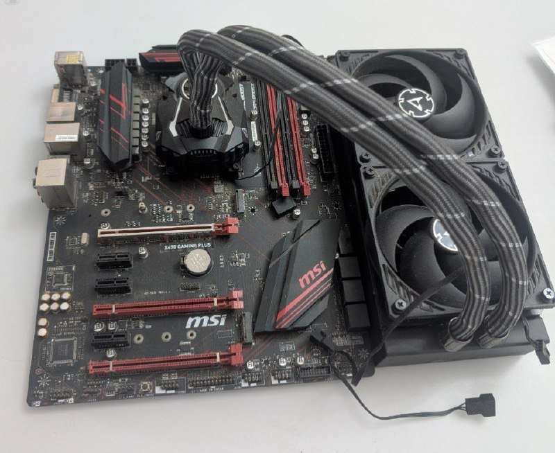 MSI x470 gaming plus, Ryzen 7 2700x, Arctic Liquid Freezer II