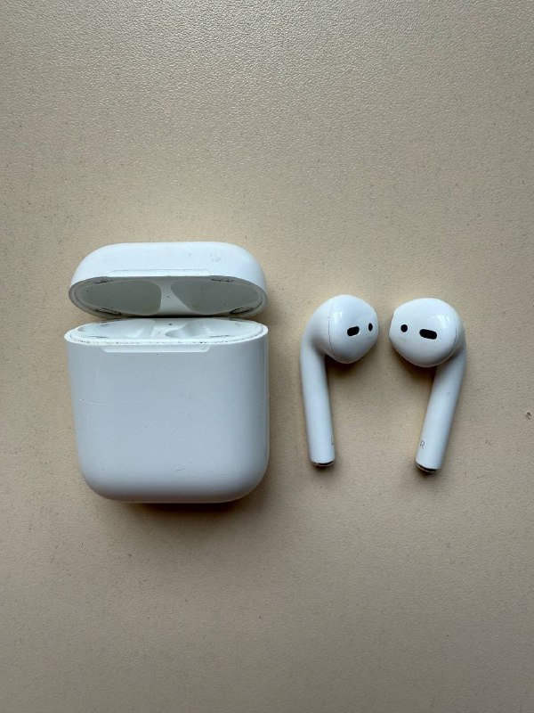 Оригинальные наушники AirPods 2 с зарядным кейсом и чехлом