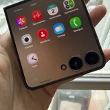 Samsung Galaxy Z Flip 8 2