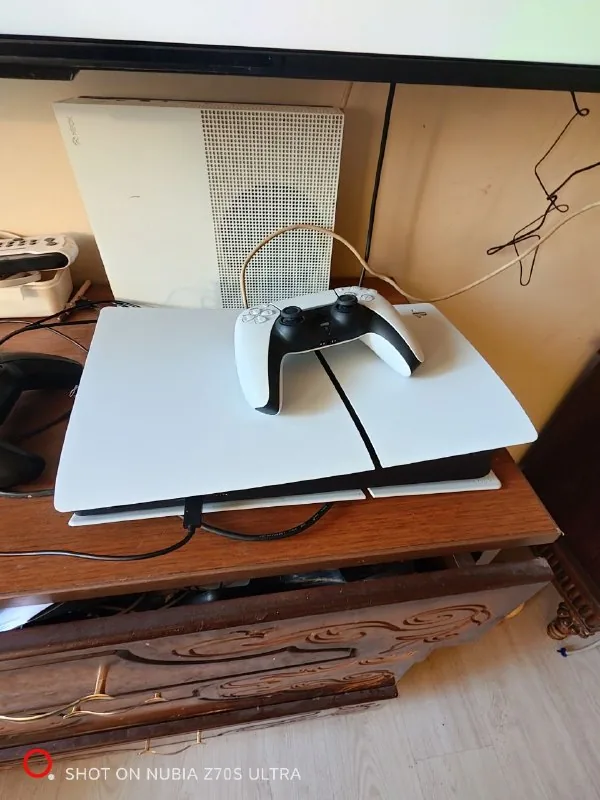 Playstation 5 Slim Digital 1