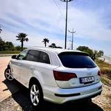 Audi Q7 2