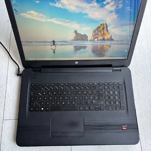 HP ноутбук 17-y017ng