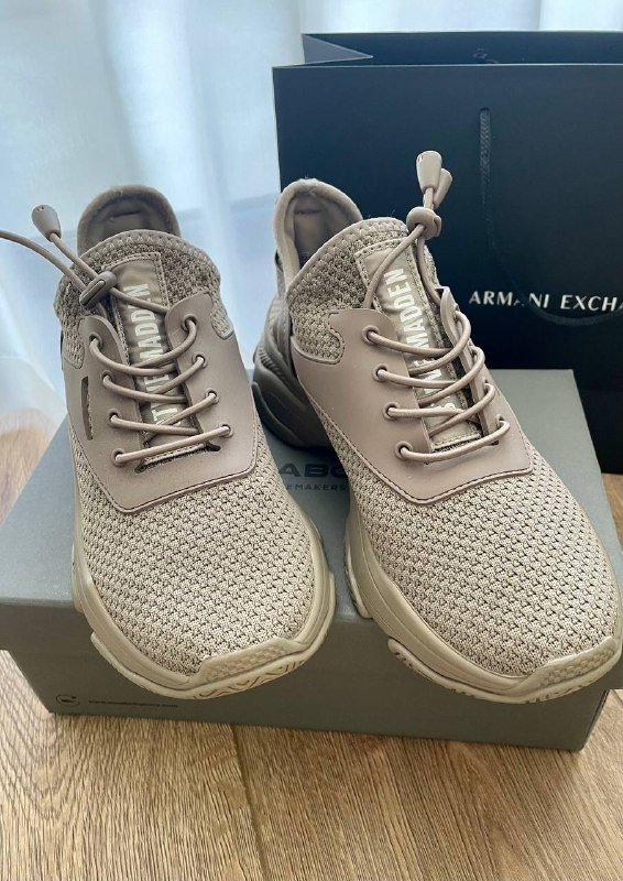 Текстильные кроссовки Steve Madden 37 размер 2