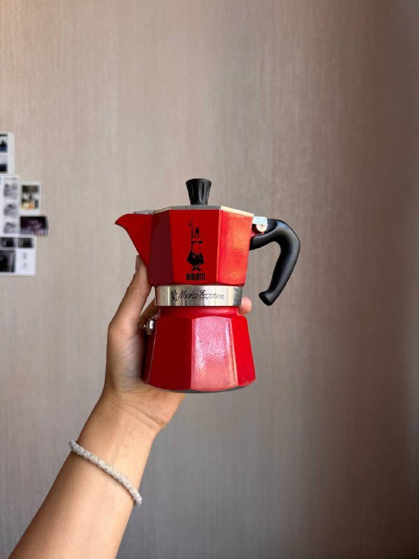 Гейзерная кофеварка, стальная бутылка, игра Диксит