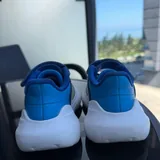 Детские кроссовки adidas 2