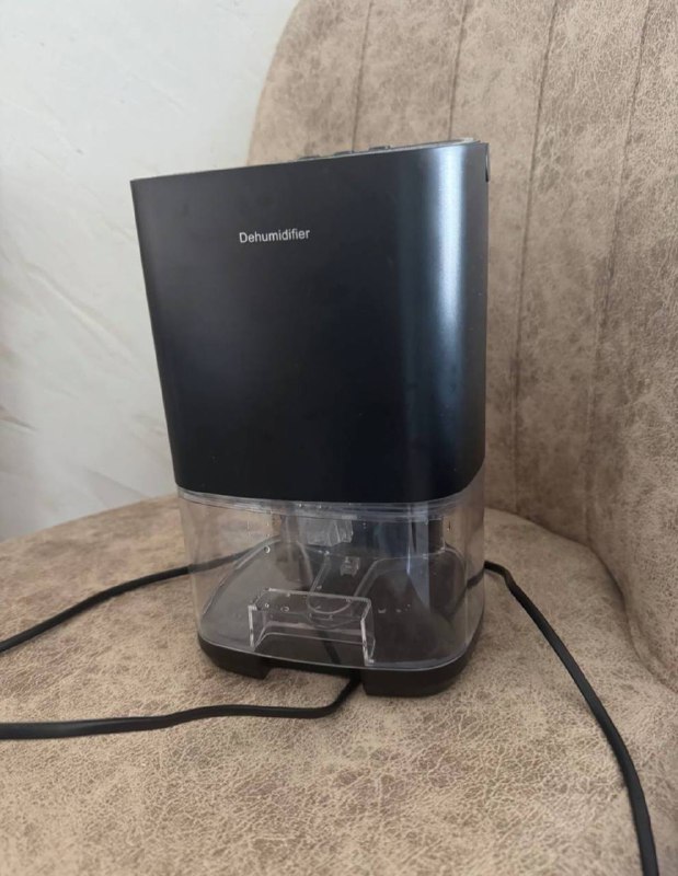 Осушитель воздуха Household Dehumidifier H2102