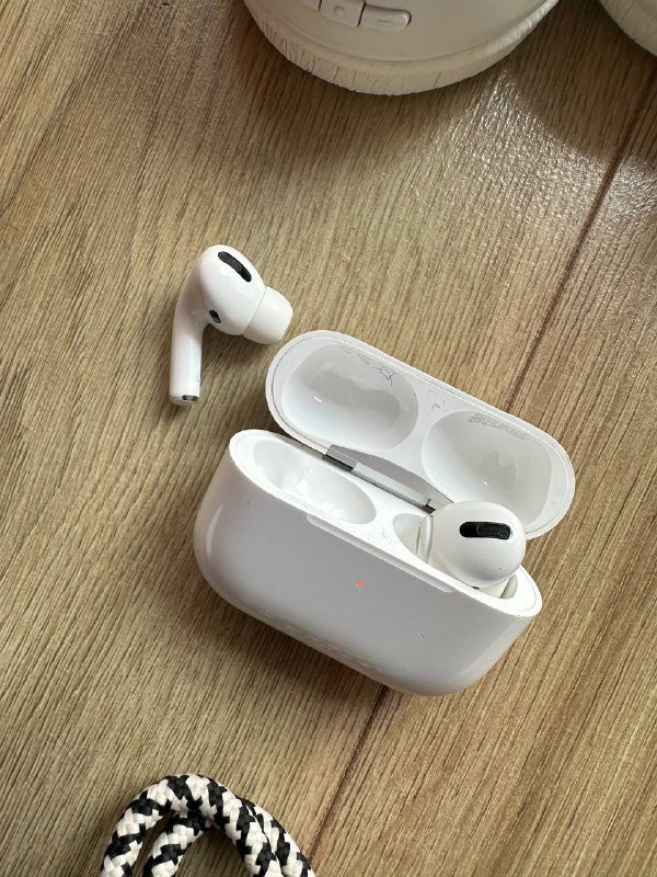 AirPods Pro, AirPods, JBL наушники