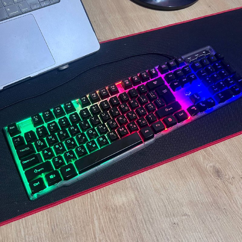 проводная клавиатура с RGB-подсветкой 3