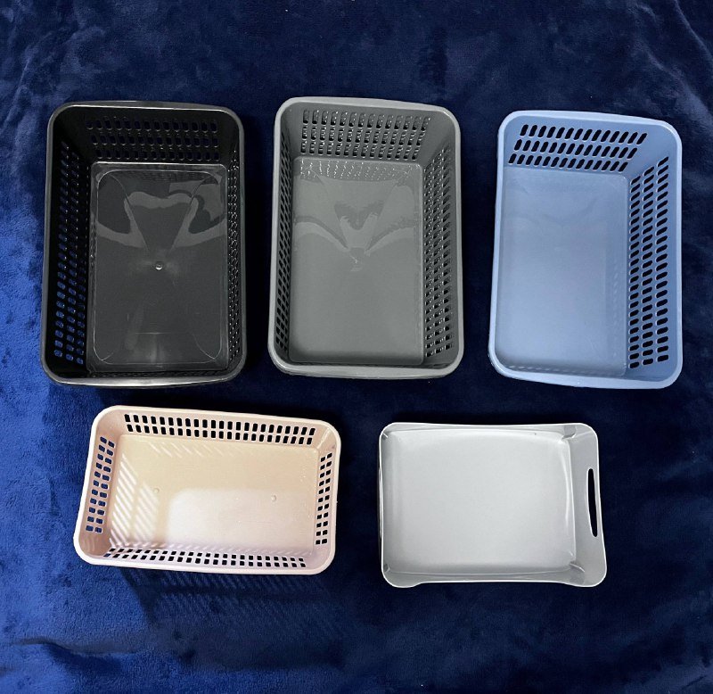 8 пластиковых органайзеров