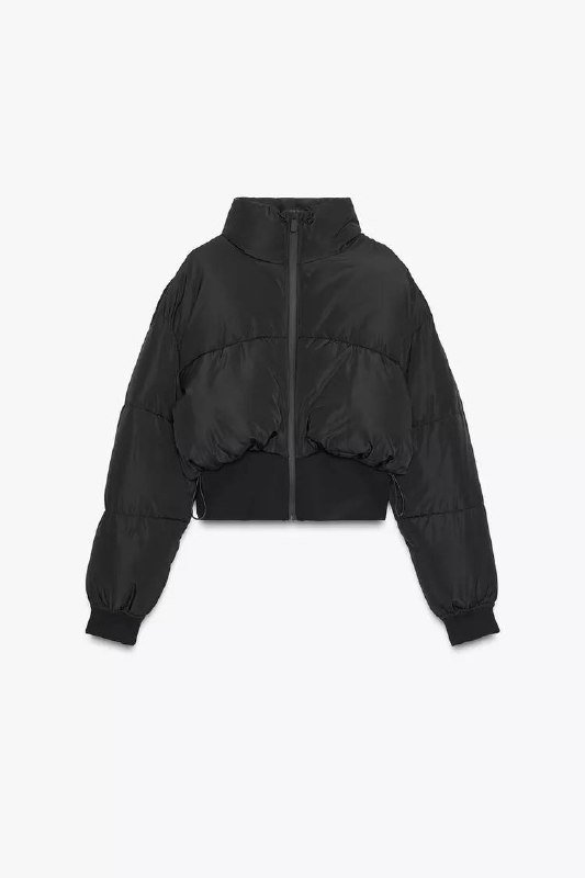 черная куртка, спортивные штаны, светлая рубашка, бежевые брюки 2