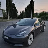 Tesla Model 3 2