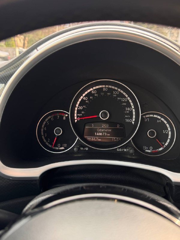 Volkswagen Beetle 2012 3