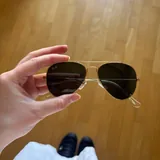 Колонка JBL JR POP, Айкос ILUMA, очки Ray Ban 3