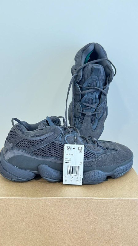 Мужские кроссовки YEEZY 500 размер 44 4
