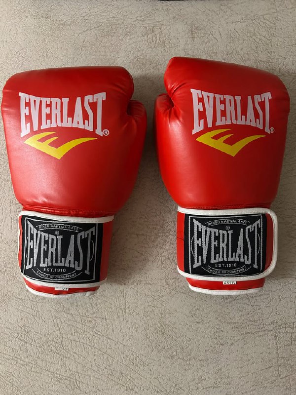 Перчатки боксерские Everlast 10oz, Venum 16oz