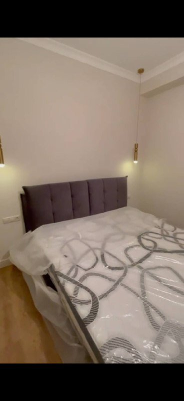 Двуспальная кровать 180×200 с матрасом 2