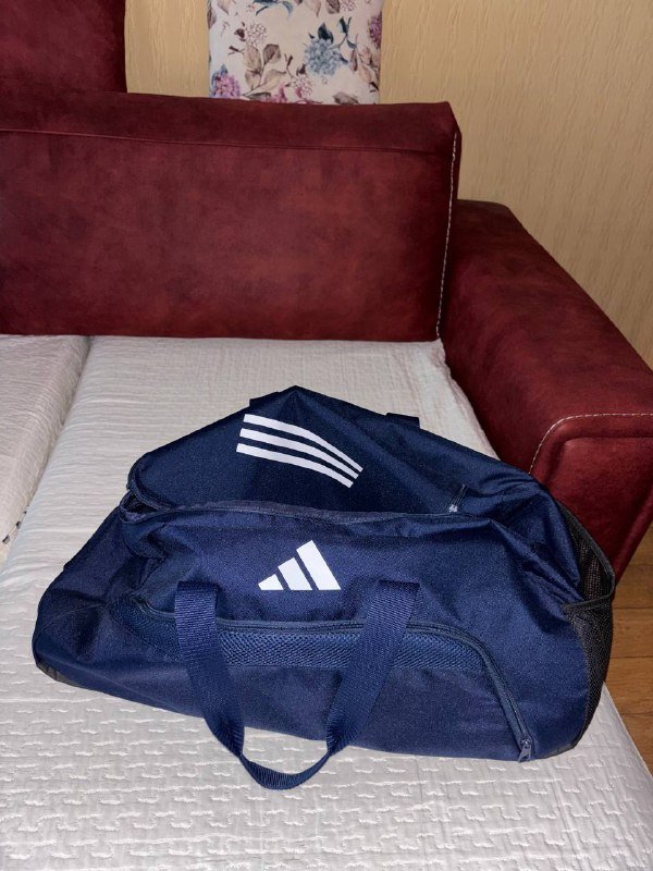 Спортивная сумка Adidas, Машинка Ferrari 250 GTO, Пылесос Karcher, Очки Tom Ford, Барсетка кожаная Nicolo