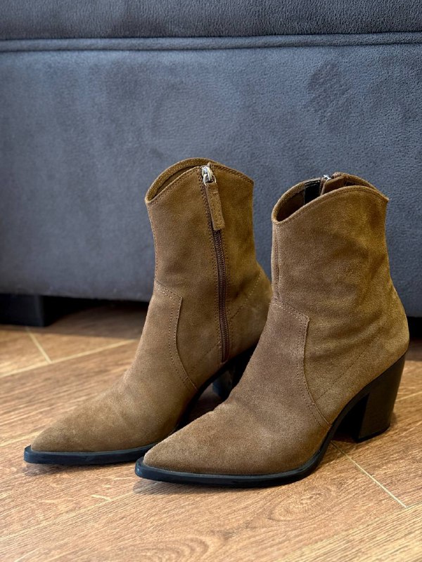 Казака Zara из натуральной замши, размер 37 3