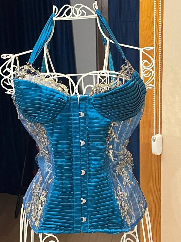 Roberto Cavalli корсет оригинал из шелка с золотой вышивкой, размер S
