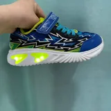 Детские кроссовки Geox с подсветкой 2