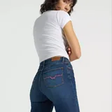 Женские джинсы Wrangler 4