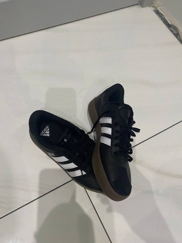 Кроссовки Адидас новые 44 размер 2