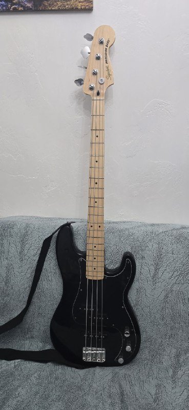 Электро гитара Harley Benton, Бас гитара Squier, Комбоусилитель Fender, Телевизор Xiaomi 55" 3