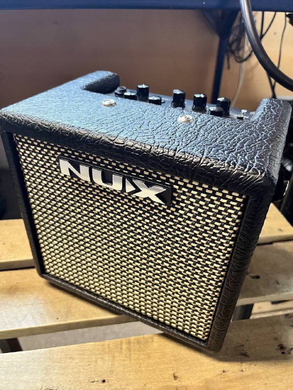 Электрогитара с комбоусилителем Nux 8Bt mk2 3