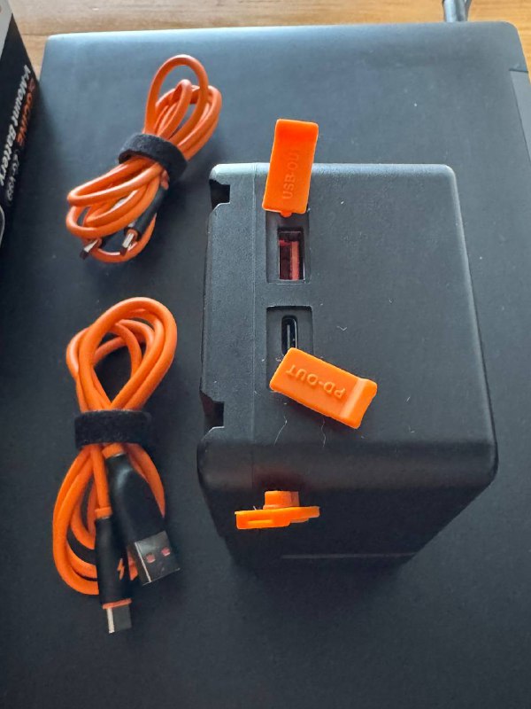 ZGCINE ZG-V99 Mini Camera V-Mount Battery 6